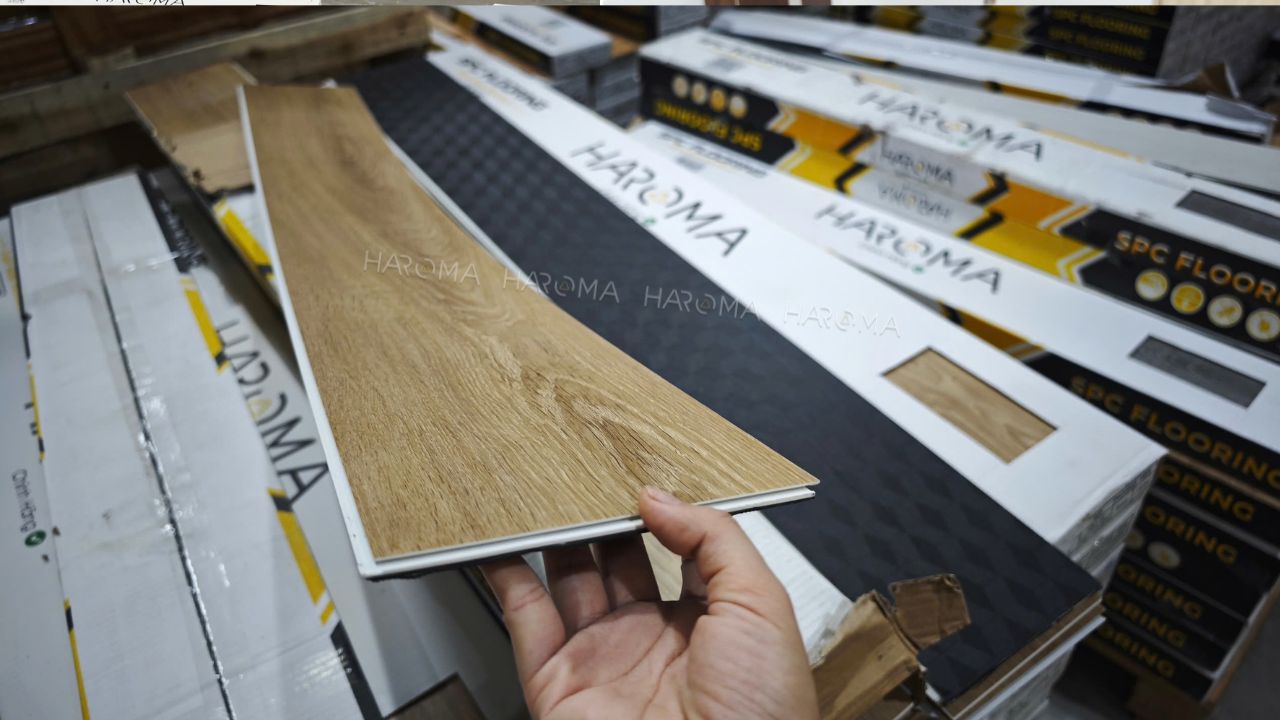 Mẹo chọn màu sàn nhựa giả gỗ phù hợp cho căn hộ chung cư nhỏ