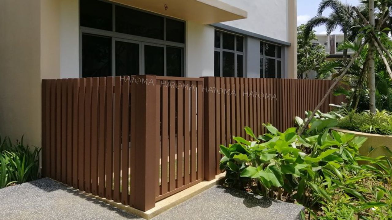 Thanh lam gỗ nhựa ngoài trời làm hàng rào sang – bền – tiết kiệm chi phí tới 50%