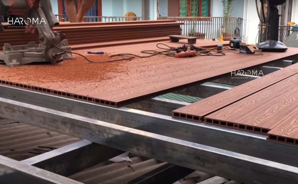 Yếu tố không thể thiếu khi thi công sàn gỗ nhựa ngoài trời