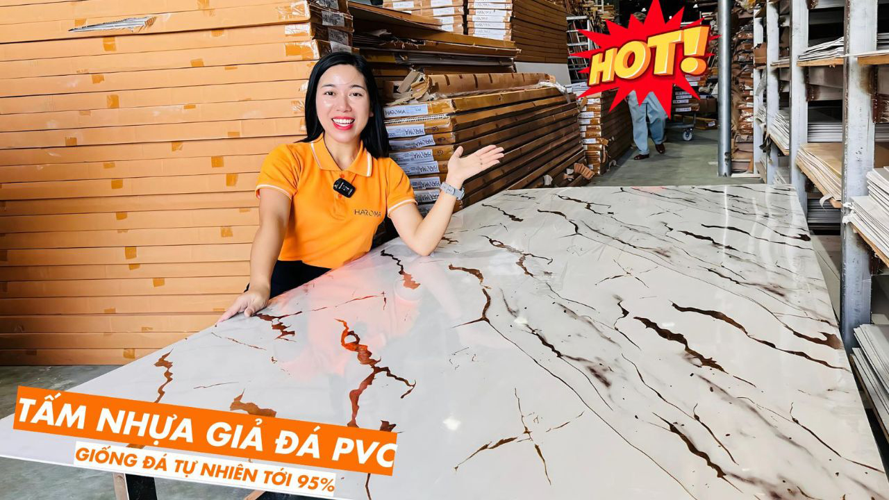 Cần bao nhiêu chi phí cho một bức vách TV lam sóng kết hợp PVC vân đá?