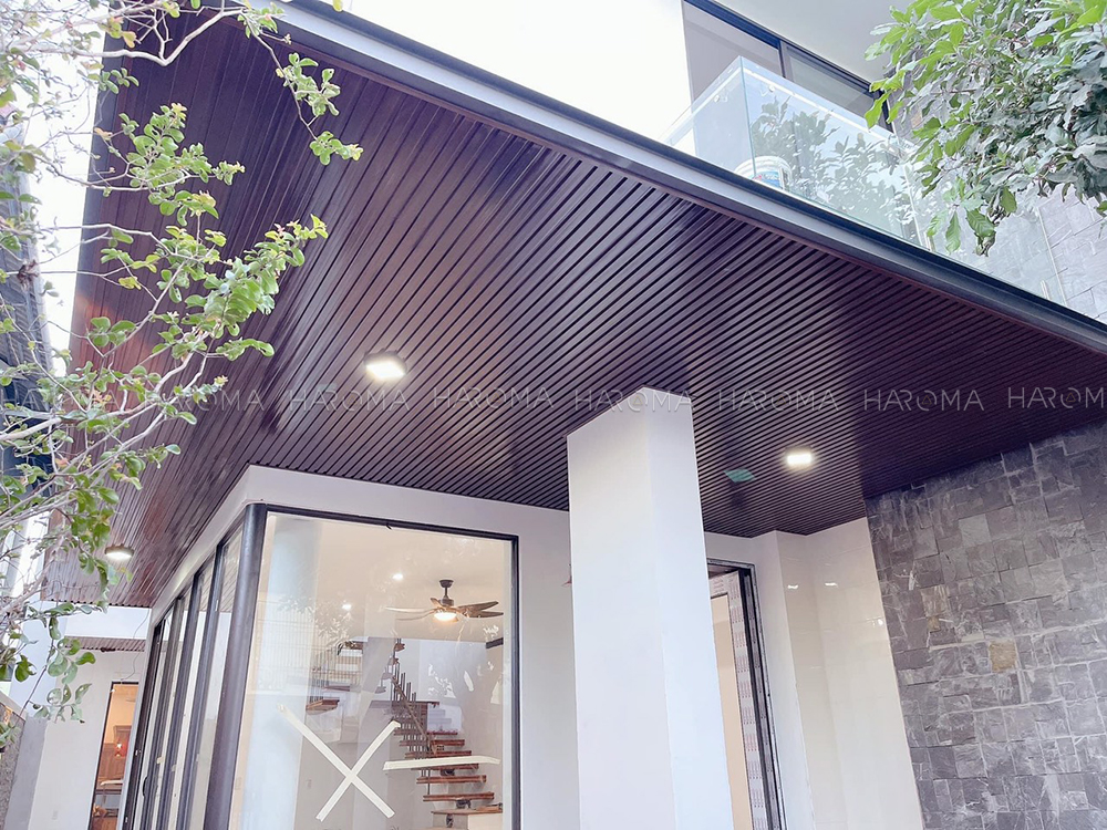 Những kiểu thi công trần gỗ nhựa cần tránh - Haroma
