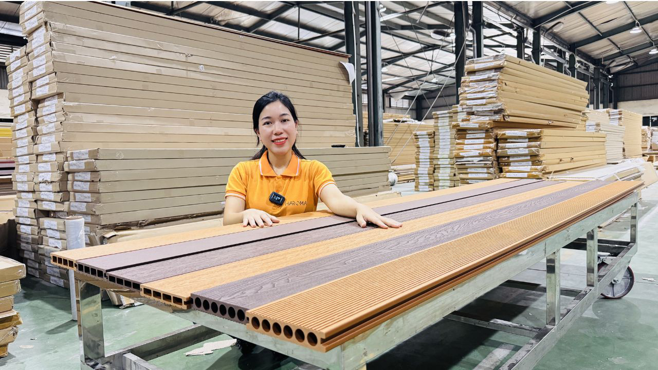 Trang trí ngoại thất bệnh viện bằng vật liệu gỗ nhựa composite: Có nên không?