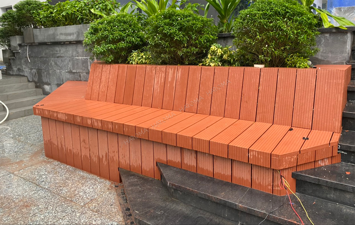 Trang trí ngoại thất bệnh viện bằng vật liệu gỗ nhựa composite: Có nên không?