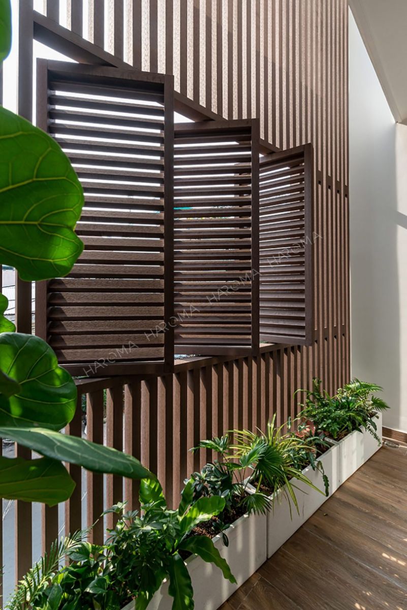 Trang trí ngoại thất bệnh viện bằng vật liệu gỗ nhựa composite: Có nên không?